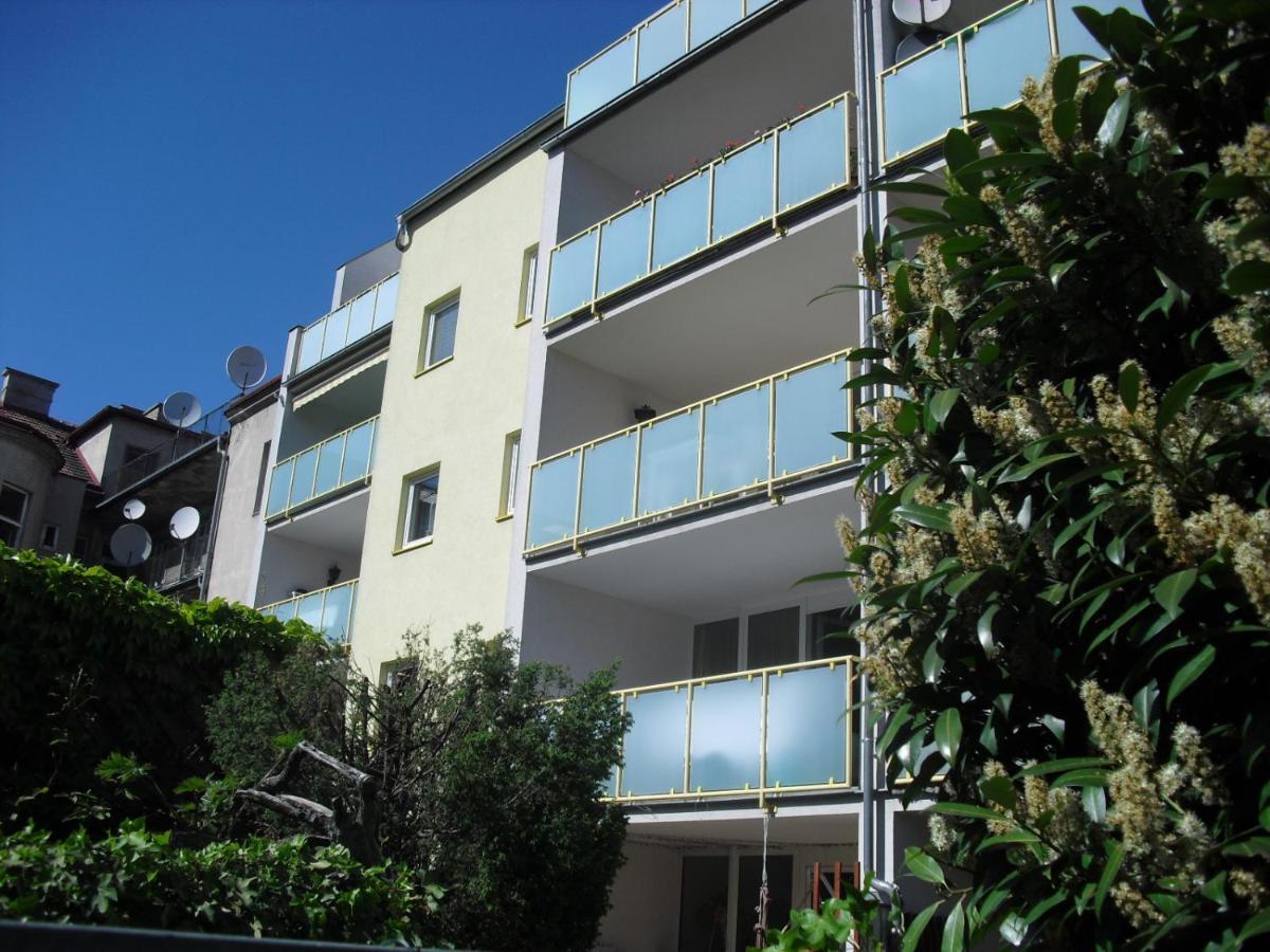 Serviced Apartment With Sunny Balcony Wien Eksteriør billede