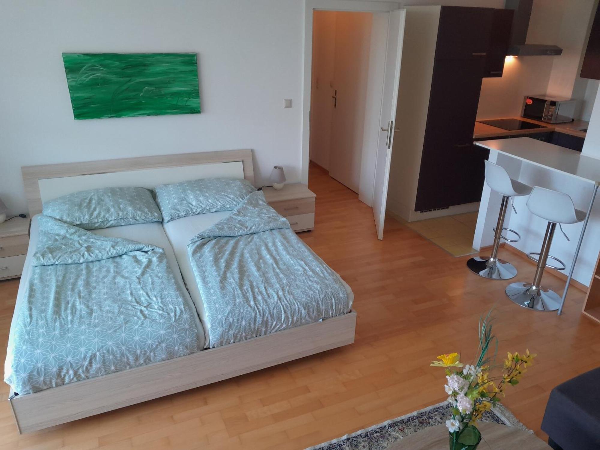 Serviced Apartment With Sunny Balcony Wien Eksteriør billede